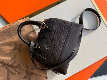 Pearl Street Bags - LV Bags -  1766