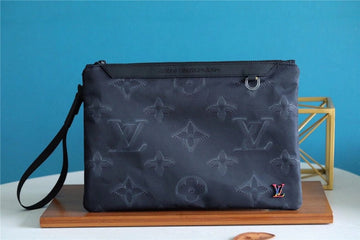 Pearl Street Bags - Louis Vuittons  - 10819