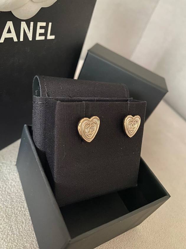 CC logo heart earrings pearl gold earringsABD346 Chanel