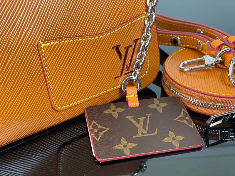 Pearl Street Bags- Louis Vuittons  - 15851