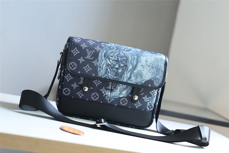 Pearl Street Bags - Louis Vuittons  - 10471