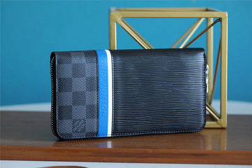 Pearl Street Bags - Louis Vuittons  - 10839