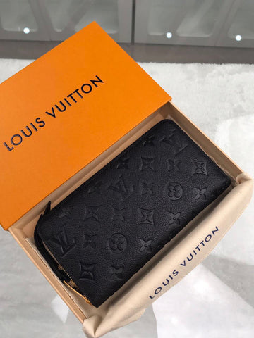 Pearl Street Bags - Louis Vuittons  - 10902