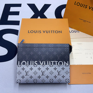 Pearl Street Bags - Louis Vuittons  - 10846