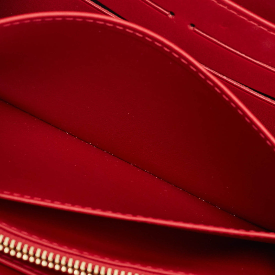 Louis Vuitton Pomme D&rsquo;amour Monogram Vernis Zippy Wallet