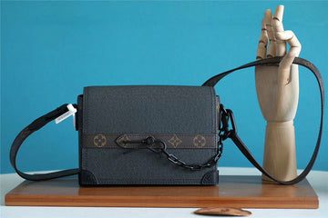 Pearl Street Bags - Louis Vuittons  - 10476