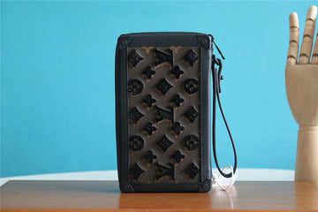Pearl Street Bags - Louis Vuittons  - 11049