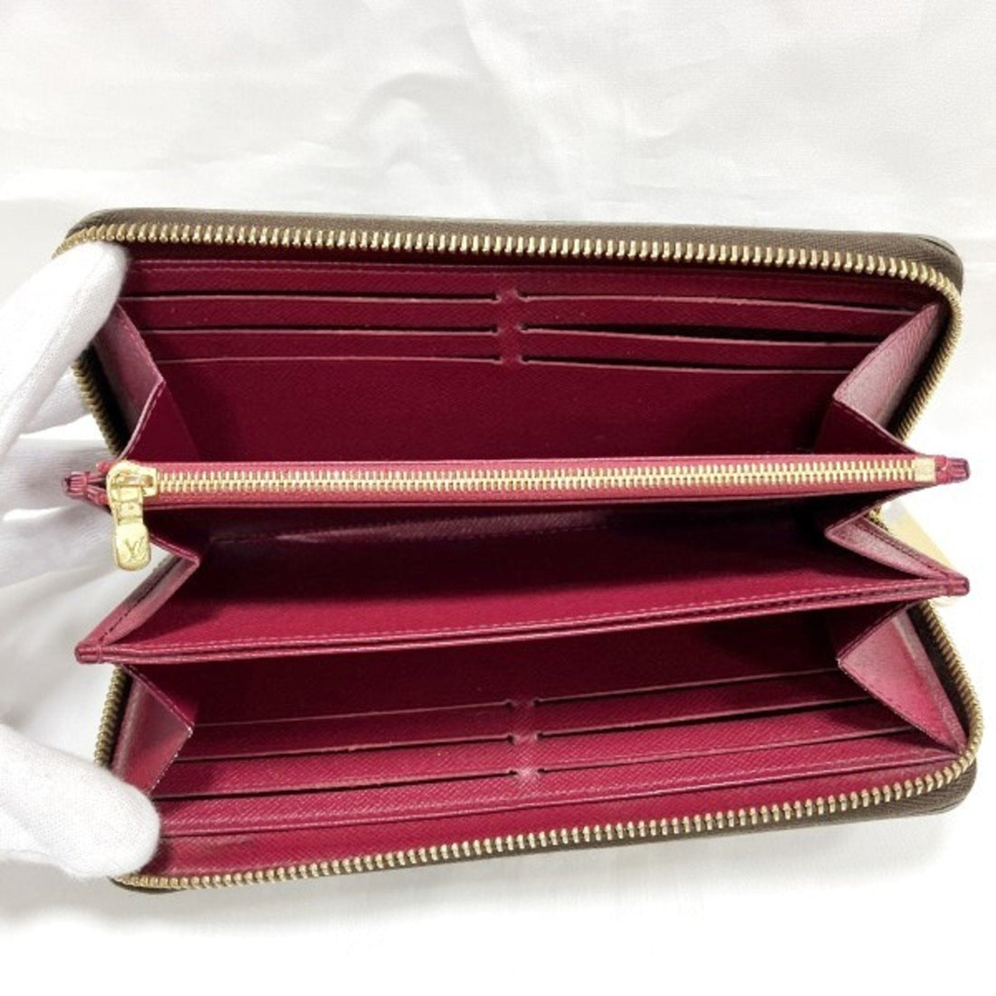 Louis Vuitton Zippy Wallet  Canvas Wallet