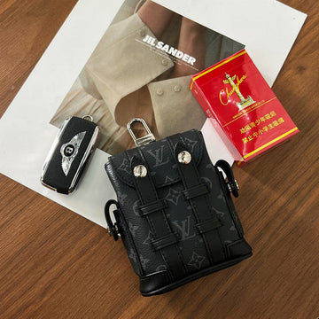 Pearl Street Bags- Louis Vuittons  - 15861