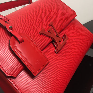 Pearl Street Bags- Louis Vuittons  - 15858