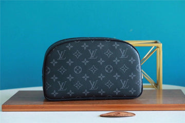 Pearl Street Bags - Louis Vuittons  - 10669