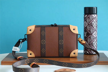 Pearl Street Bags - Louis Vuittons  - 10477