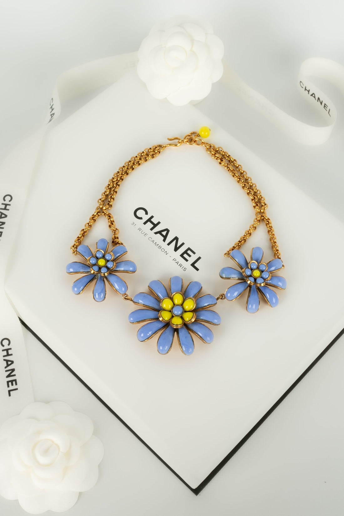 Collier cam?©lia Top Quality Chanel Printemps 1997