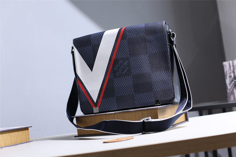 Pearl Street Bags - Louis Vuittons  - 10403