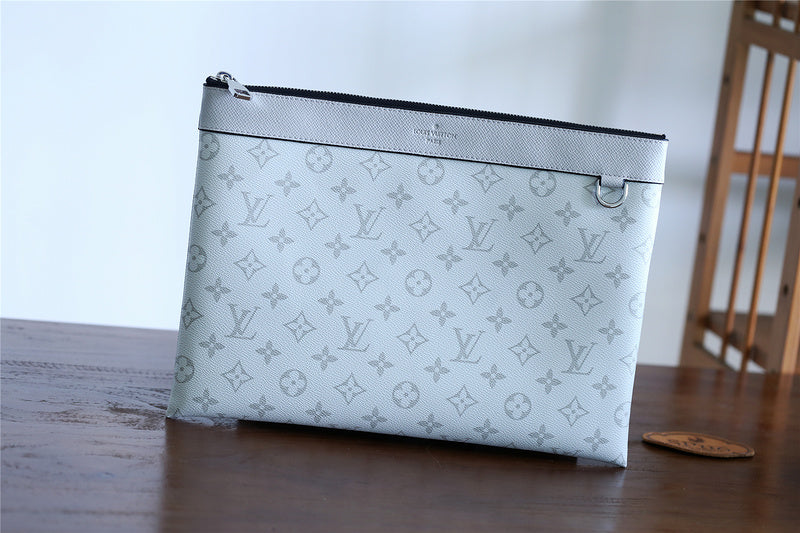 Pearl Street Bags - Louis Vuittons  - 11121