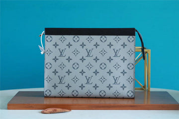 Pearl Street Bags - Louis Vuittons  - 11106