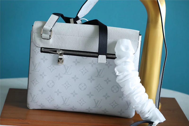Pearl Street Bags - Louis Vuittons  - 10421