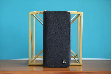 Pearl Street Bags - Louis Vuittons  - 11031