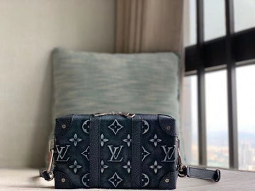 Pearl Street Bags- Louis Vuittons  - 15935