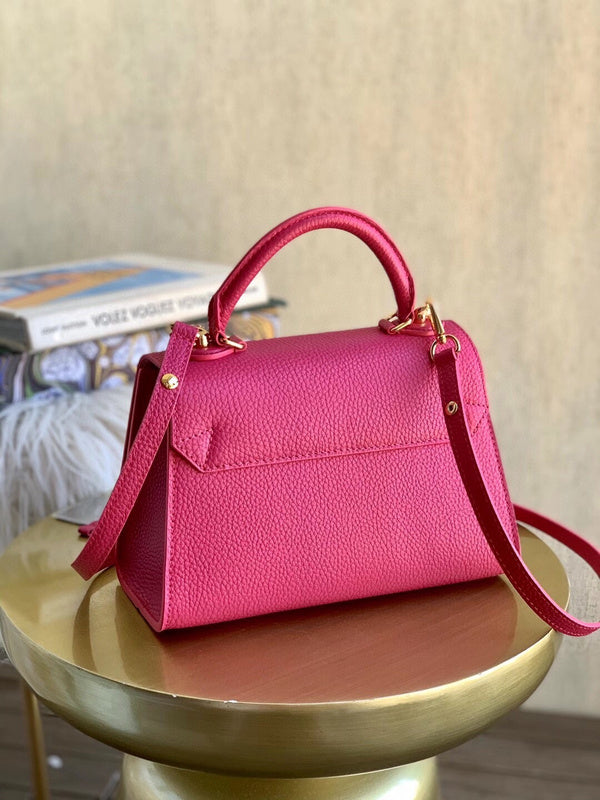 Pearl Street Bags- Louis Vuittons  - 15872