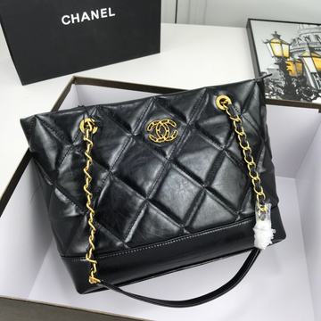Pearl Street Bags