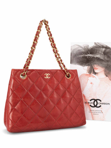 Chanel Quilted Leather CC Logo Shoulder Bag Red