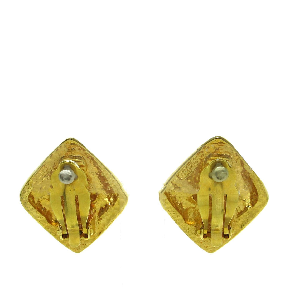 Pearl Street Bags Chanel Arabesque Clip On Earrings (SHG-XKpMkM)