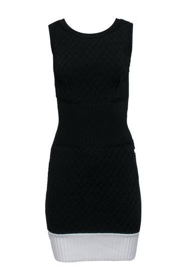 Chanel - Black & White Knit Dress w/ Diamond Embossing Sz 6