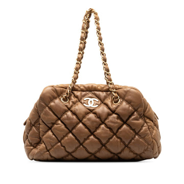 Pearl Street Bags Chanel Bubble Quilt Bowling Bag (SHG-wCB0Pq)