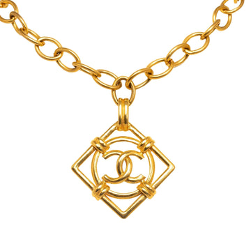 Pearl Street Bags Chanel CC Pendant Necklace (SHG-zWrA6G)