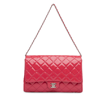 Pearl Street Bags Chanel CC Quilted Patent Clutch with Chain (SHG-BPixGf)