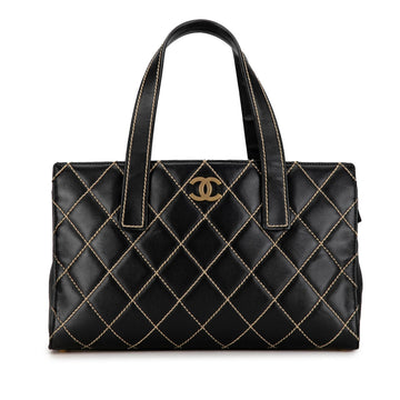 Pearl Street Bags Chanel CC Wild Stitch Calfskin Tote (SHG-jhoL0S)