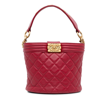 Chanel CalBNkin Boy Bucket Bag (SHG-nCJtTq)