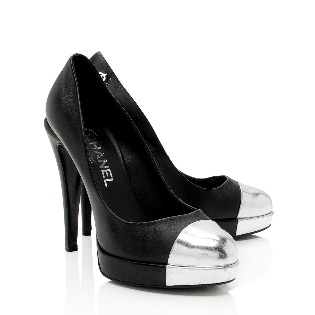 Pearl Street Bags Chanel Calfskin CC Metallic Cap Toe Platform Pumps - Size 8 / 38 (SHF-v5Mlv1)