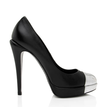 Chanel CalBNkin CC Metallic Cap Toe Platform Pumps - Size 8 / 38 (SHF-v5Mlv1)
