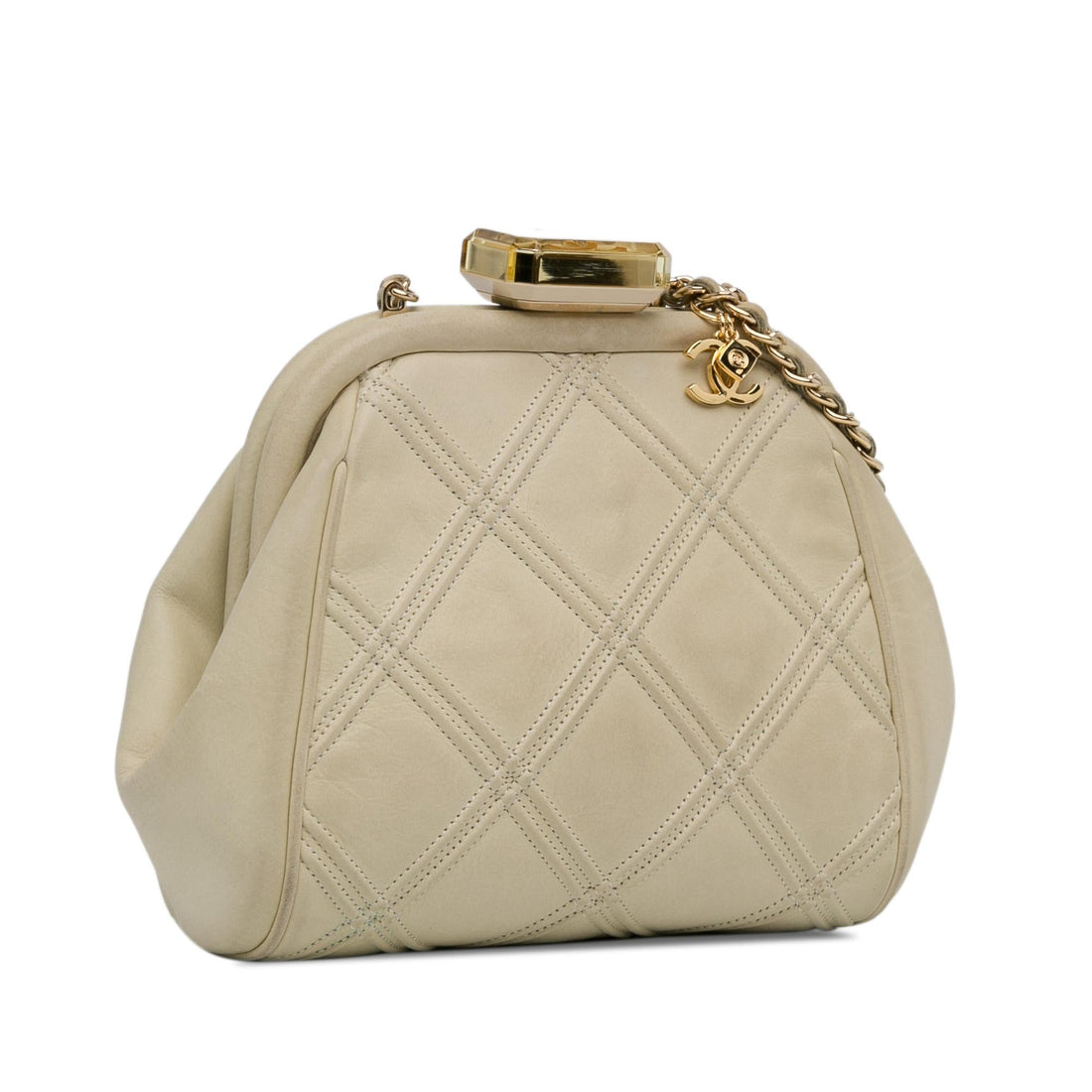 Pearl Street Bags Chanel Calfskin Kiss Lock Frame Bag (SHG-z1lges)