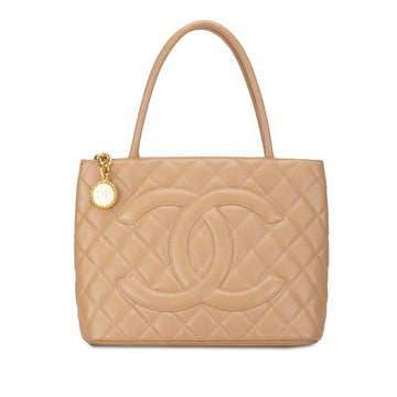 Pearl Street Bags Chanel Caviar Medallion Tote (SHG-ZWP57b)