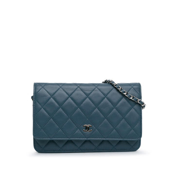 Chanel Classic Lambskin Wallet on Chain (SHG-fxeulc)