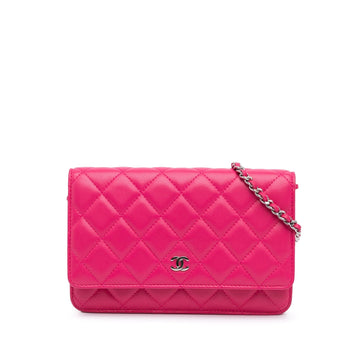 Chanel Classic Lambskin Wallet on Chain (SHG-FlAYs1)