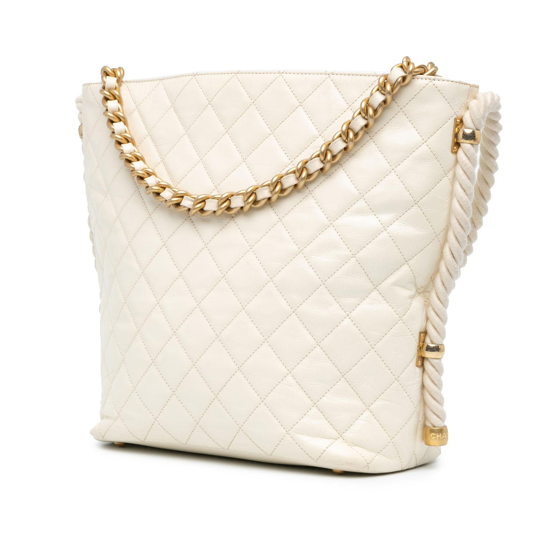 Chanel Crumpled CalBNkin En Vogue Rope Satchel (SHG-YyDuG5)
