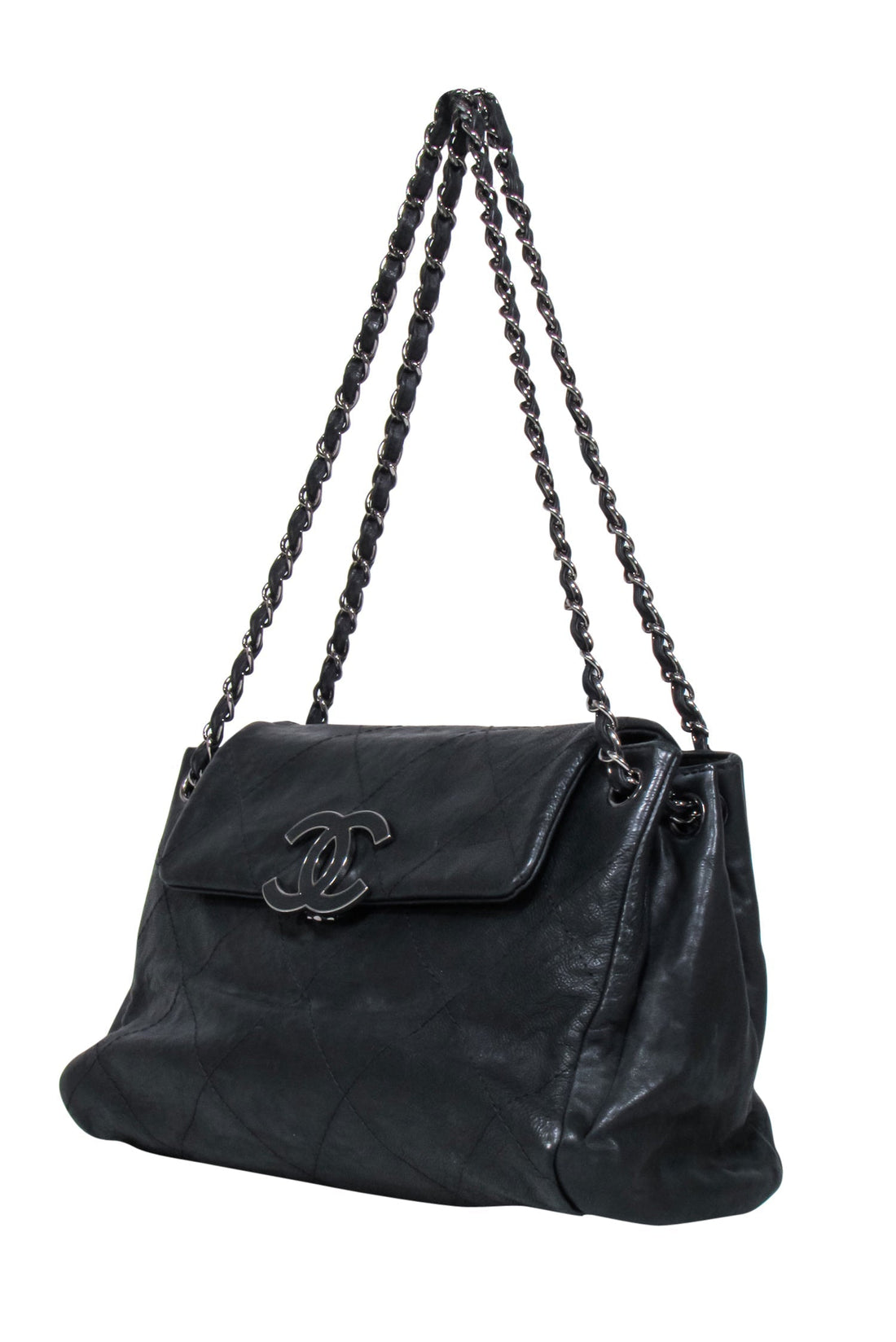 Chanel - Hamptons Accordion Flap Quilted Calfskin Shoulder Bag
