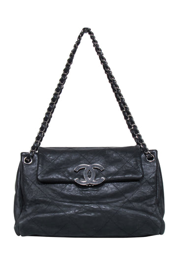 Chanel - Hamptons Accordion Flap Quilted Calfskin Shoulder Bag