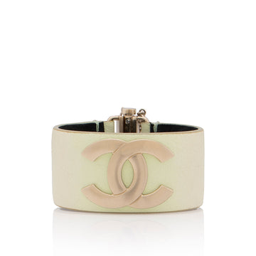 Chanel Iridescent Calfskin CC Hinged Bracelet (SHF-V2DnGm)