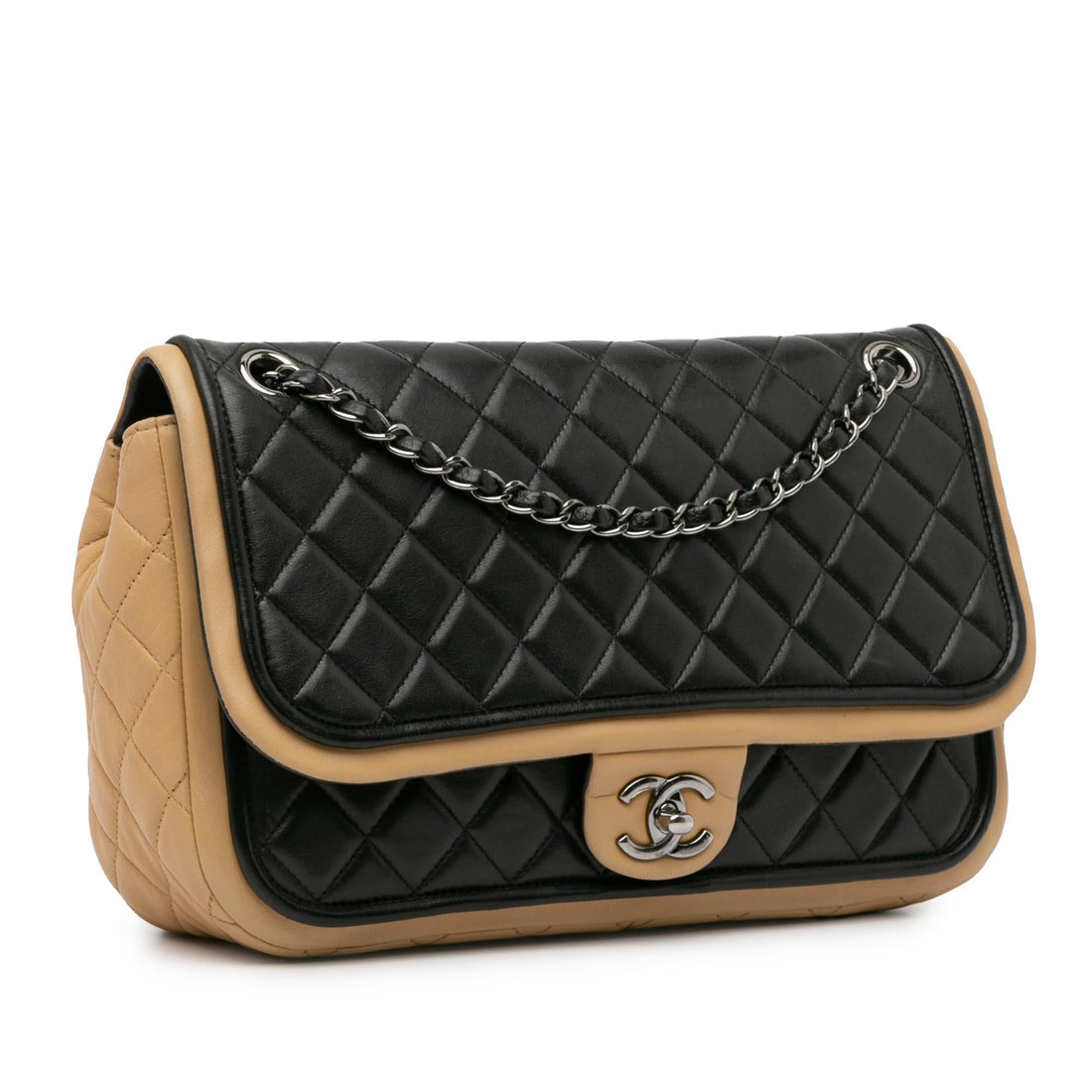 Pearl Street Bags Chanel Jumbo Classic Bicolor Lambskin Twist Flap (SHG-8KW5ON)