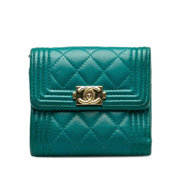 Pearl Street Bags Chanel Lambskin Boy Flap Compact Wallet (SHG-nCKbOp)