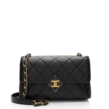 Chanel Lambskin CC Gem Chain Flap Bag (SHF-S4jEOz)