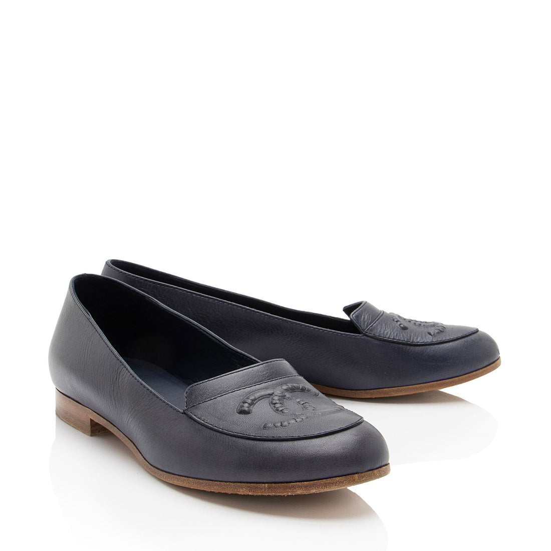 Top Quality Chanel Lambskin CC Loafers - Size 7.5 / 37.5 (SHF-K5b9Tw)