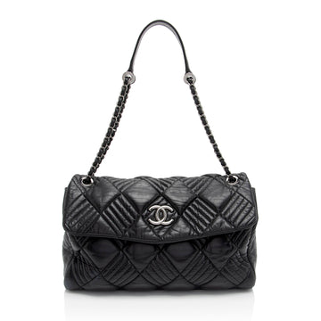 Pearl Street Bags Chanel Lambskin In and Out Maxi Flap Bag (SHF-A4kgjG)
