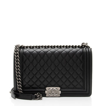 Chanel Lambskin New Medium Boy Bag (SHF-YOGUt0)