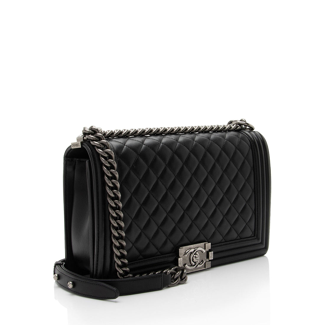 Chanel Lambskin New Medium Boy Bag (SHF-YOGUt0)